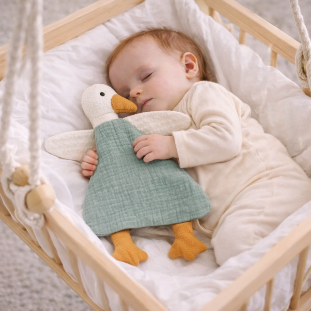 Goose Comfort Blanket Sewing Pattern, Cuddle Blanket, Written instructions & Video Tutorial, Beginner Friendly